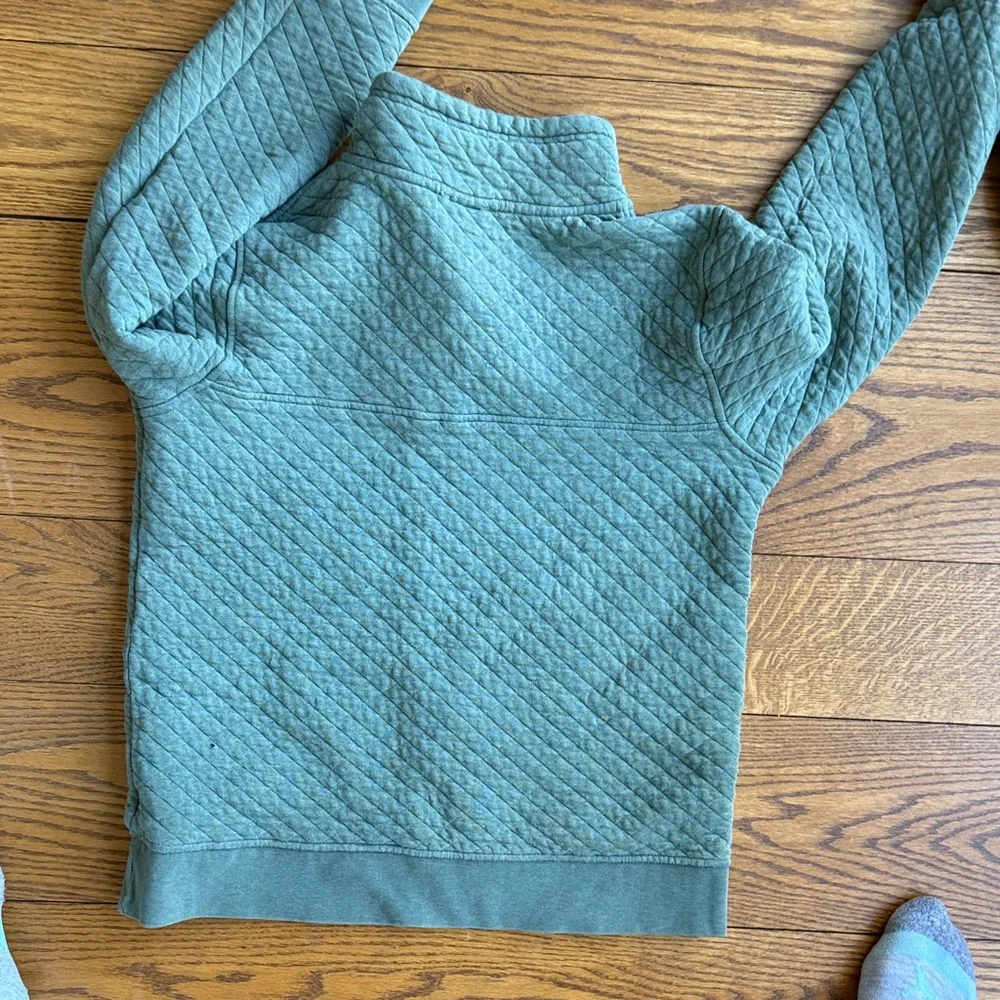 Patagonia Quilted Snap-Front Pullover Sweater in green - Picture 5 of 7